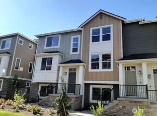 12008 NE 193rd Ln #D, Bothell, WA 98011