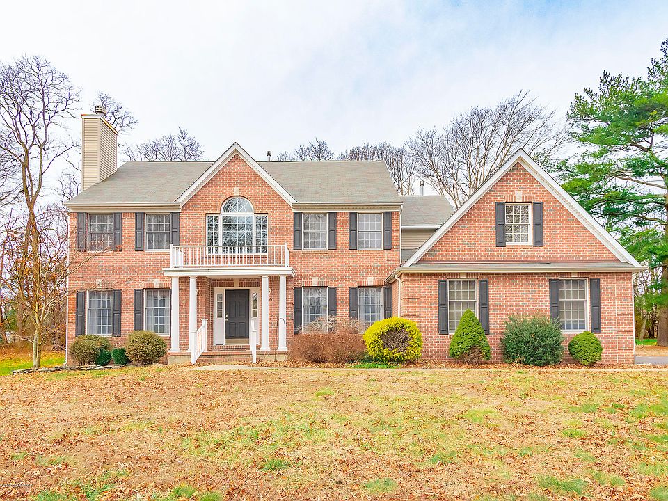 1st image of 1560 Beaver Hollow Dr