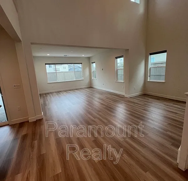 4202 Randa Way — Photo 5