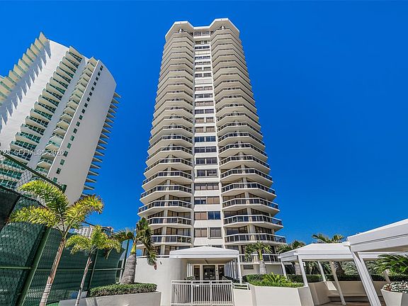 2nd image of 20185 E Country Club Dr APT 302