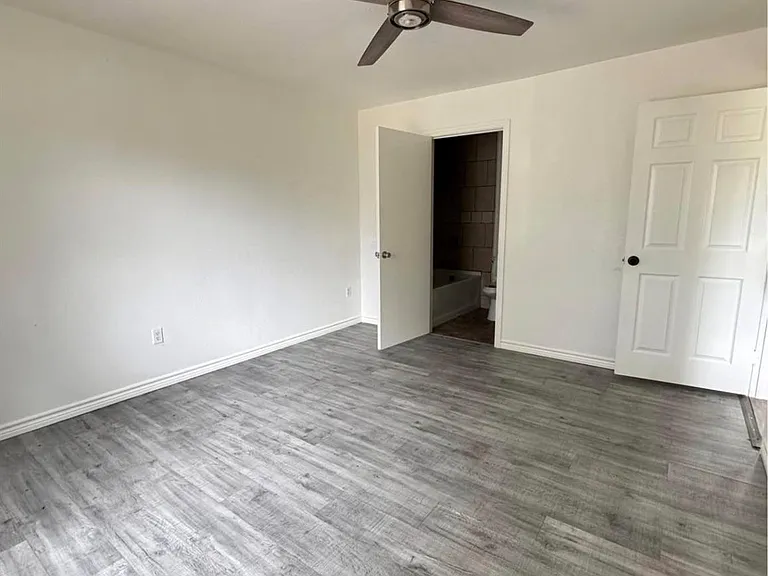 1824 Reese St — Photo 7