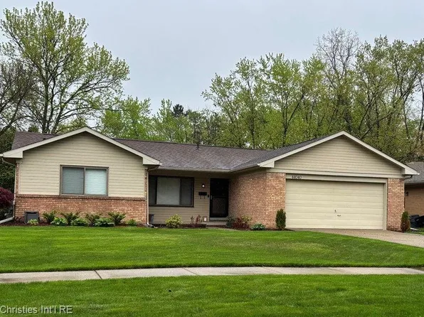 44040 N Umberland Cir, Canton, MI 48187