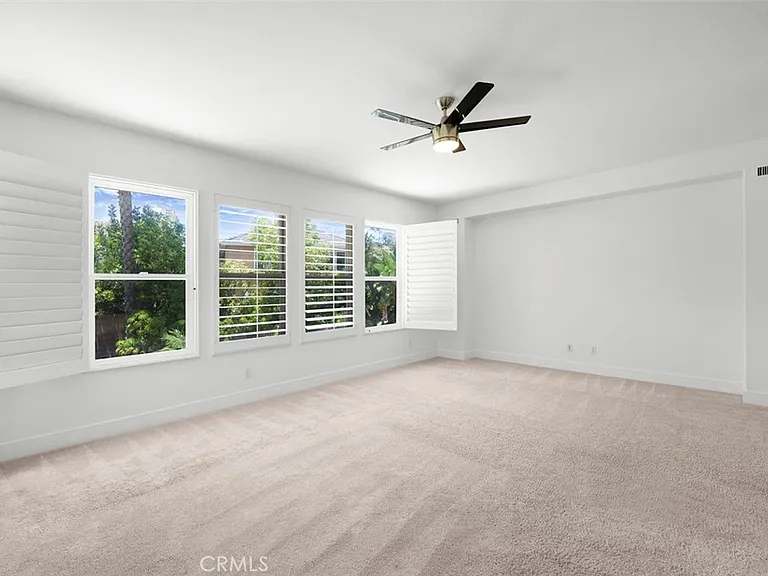 19 Garnet — Photo 25