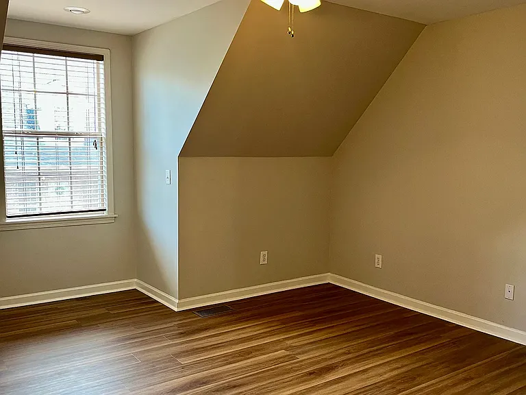 214 Lincoln Grn #G — Photo 10