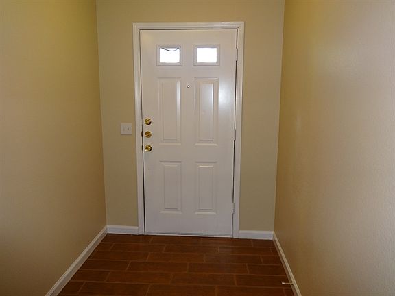 2nd image of 2420 Breanna Way