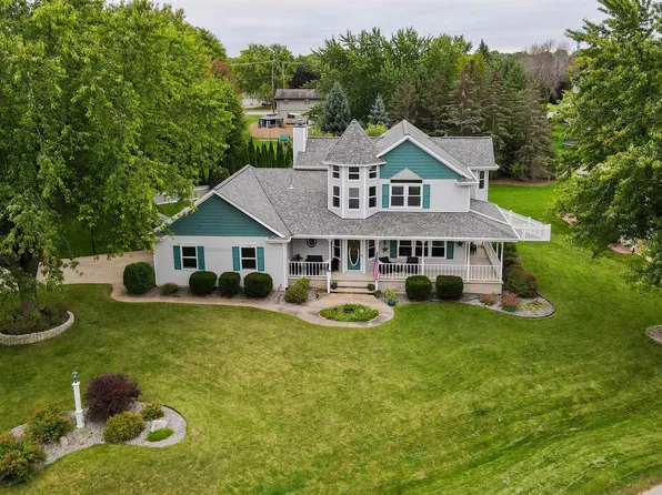 N341 Tamarack Cir, Appleton, WI 54915