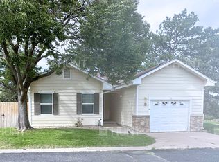 4201B W Muledeer Dr, Usaf Academy, CO 80840