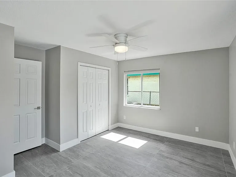 11627 SW 50th St — Photo 15