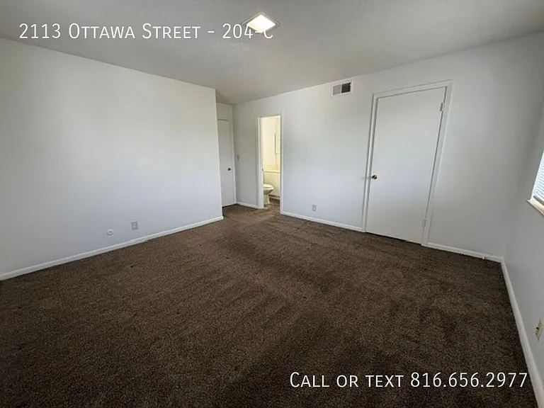 2113 Ottawa St #204C — Photo 40