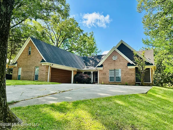445 Augusta Dr, Hernando, MS 38632