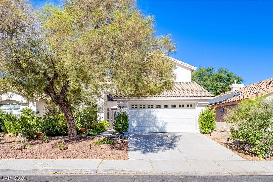 3 bed, 2.5 bath, 1562 sqft, $3,100 — Photo 1