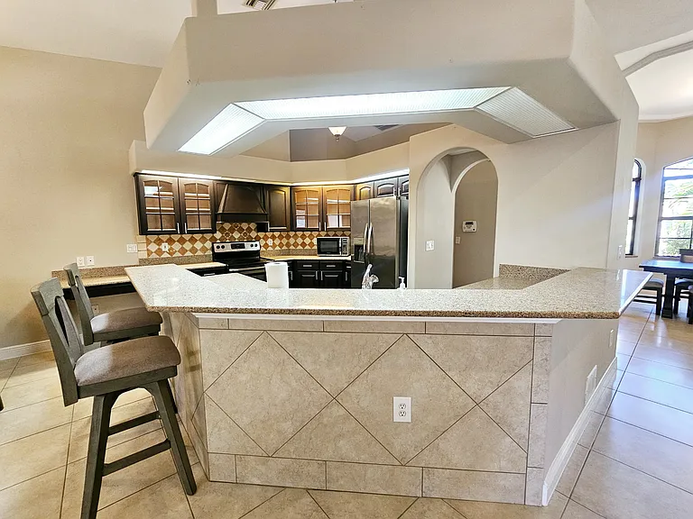 244 SE 20th Ct — Photo 10