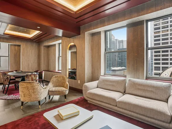303 Park Ave #1919, New York, NY 10022