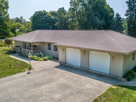 2nd image of 203 Orchard Dr