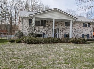 610 Overlook Dr, Beckley, WV 25801