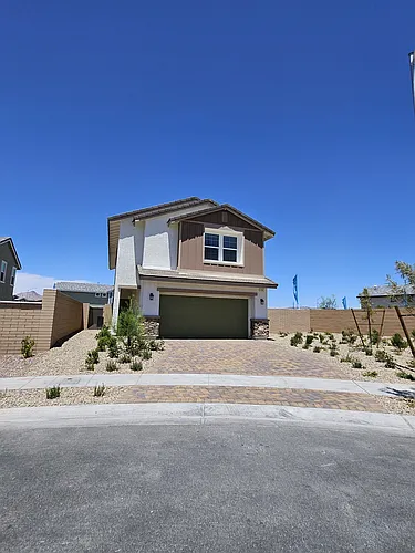 1102 Peacock Plume St Photo 1