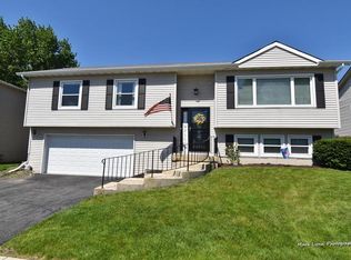 948 Ohio Ct, Carol Stream, IL 60188