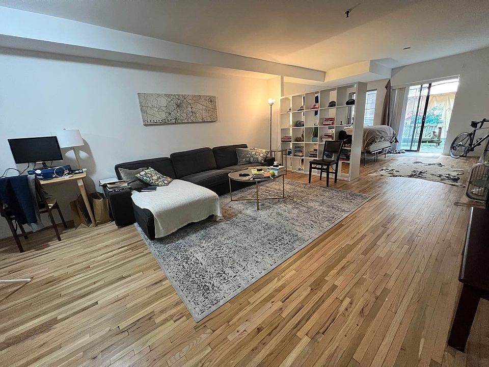 1st image of 320 E 65th St APT 21