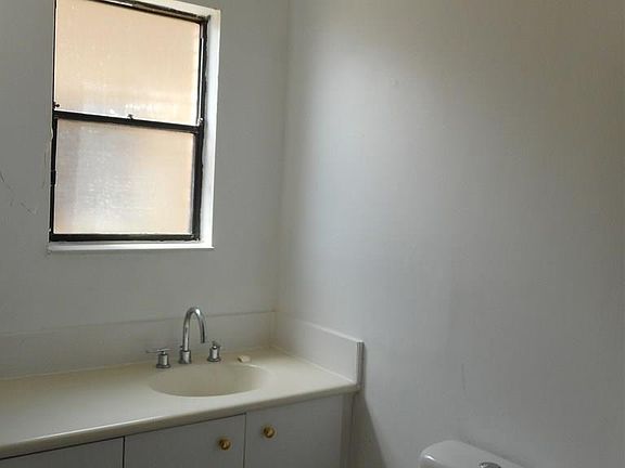 5th image of 2604 S Ocean Shore Blvd