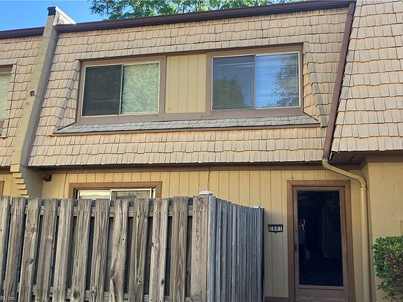 2nd image of 1601 Malibu Pl