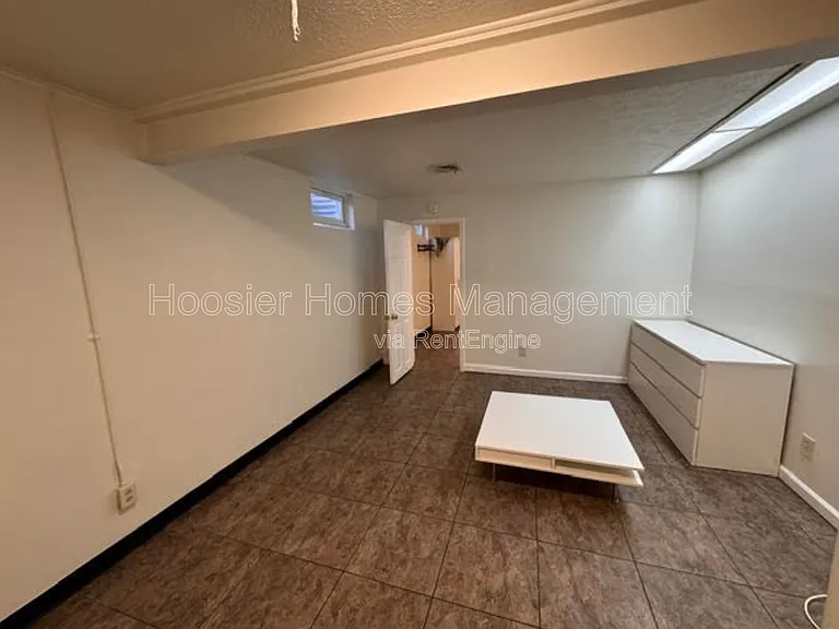 770 E 61st St #7 — Photo 13