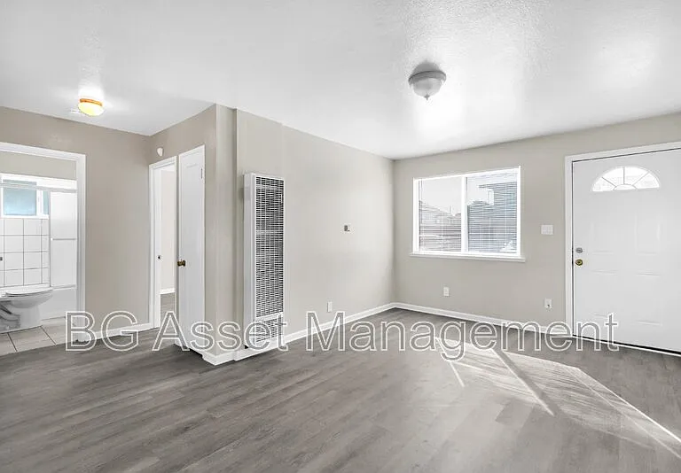 150 Marina Way — Photo 1