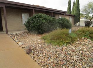 9552 E Myra Dr, Tucson, AZ 85730