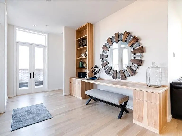 701 N Hudson Ave #500 — Photo 18