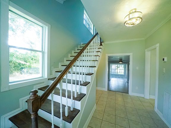 4th image of 3728 Seamist Dr