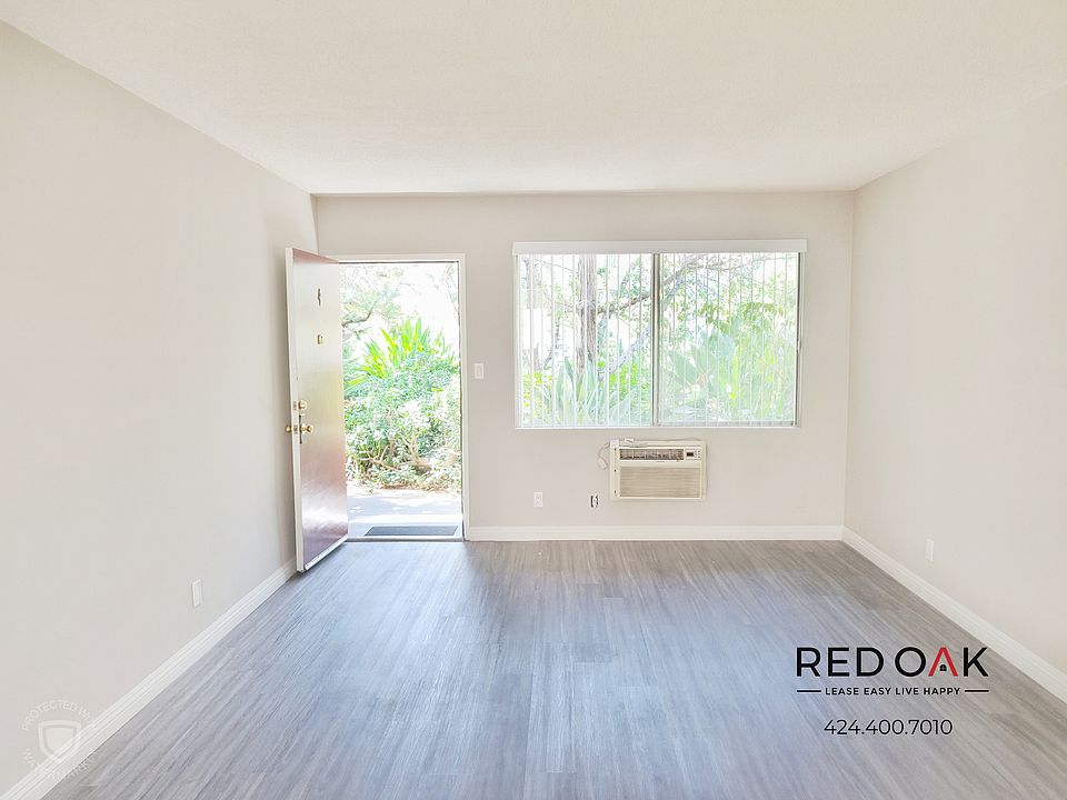 1st image of 12737 Moorpark St APT 4