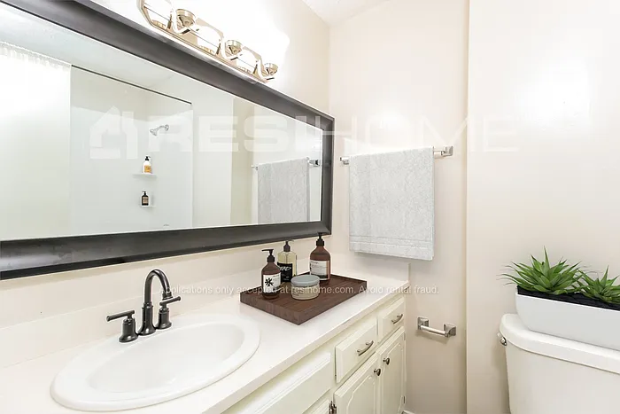 16420 Del Mar Dr — Photo 10