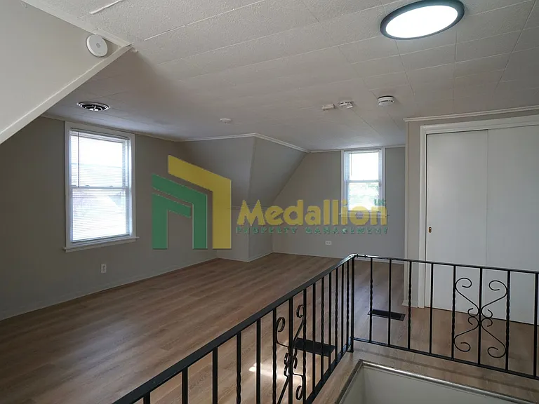10123 S Crandon Ave — Photo 11