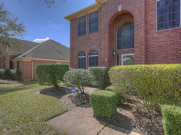 3rd image of 2410 Leanett Way