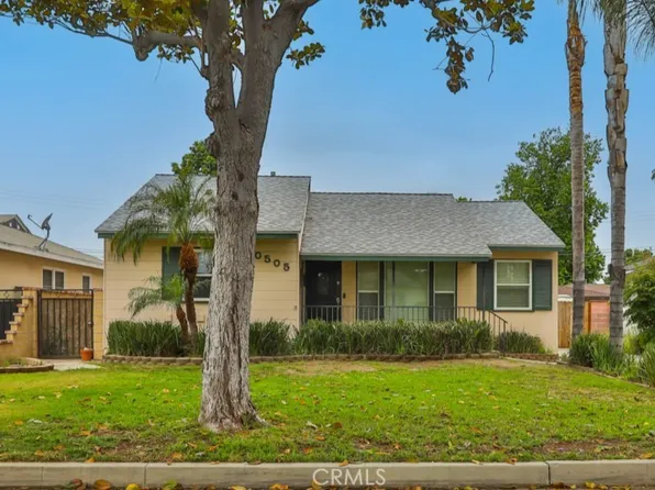 10505 La Serna Dr, Whittier, CA 90603