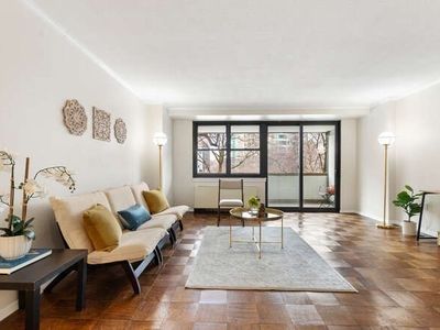 2 Hawthorne Pl #O, Boston, MA, 02114
