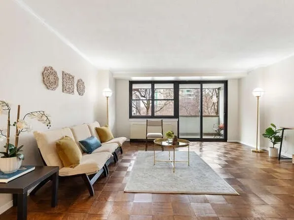 2 Hawthorne Pl #O, Boston, MA 02114