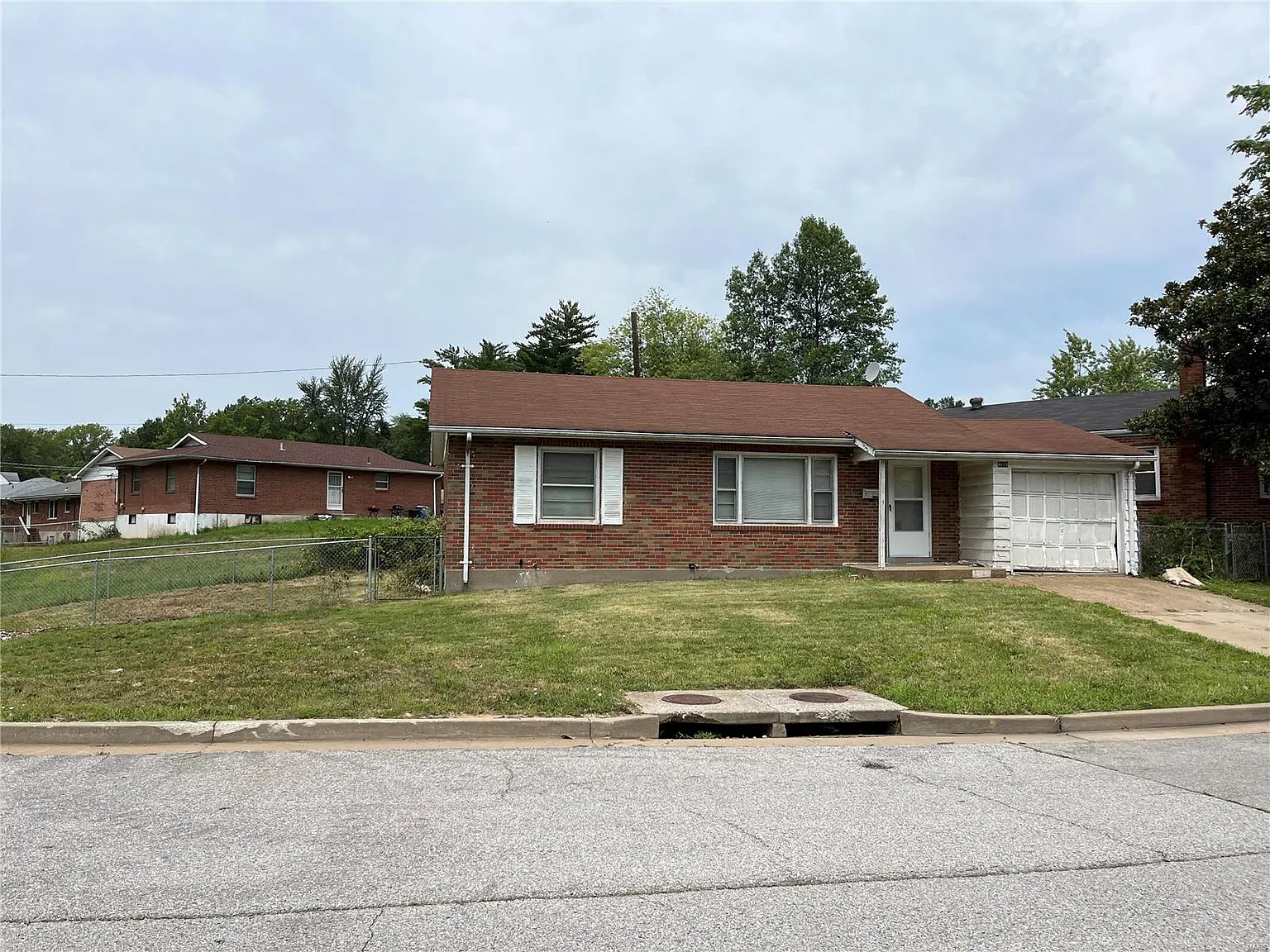 4619 Edgewood Blvd photo 1