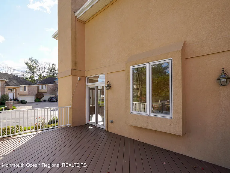 194 Pelican Ct — Photo 16