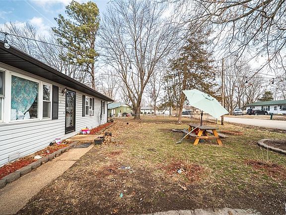 2nd image of 14 Marion Dr