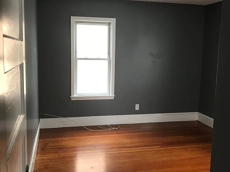 25 Mount Grove St — Photo 1