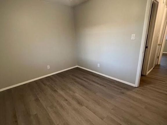 3rd image of 5078 Nebraska Ave #5080