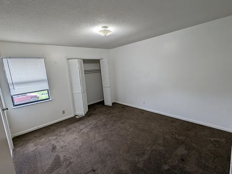 727 S Main St #101 — Photo 6