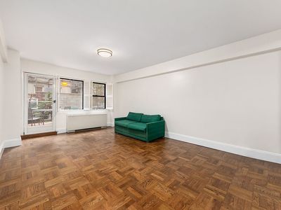 220 E 67th St APT 1C, New York, NY, 10065