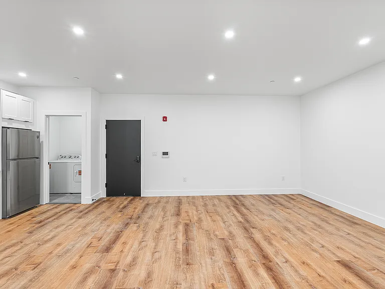 708 N 43rd St #4 — Photo 28
