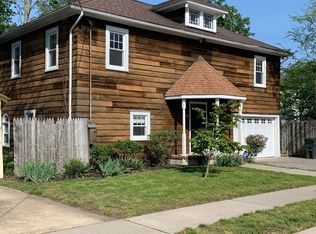 15 High St, Red Bank, NJ 07701