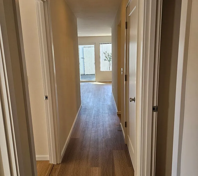 443 SW 154th St