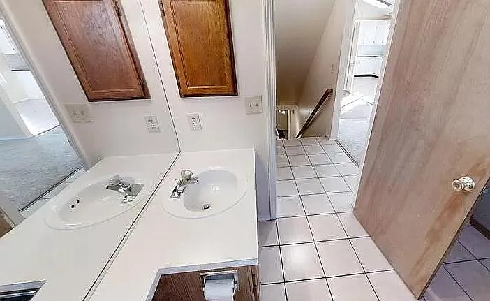7836 Scarborough Dr — Photo 34
