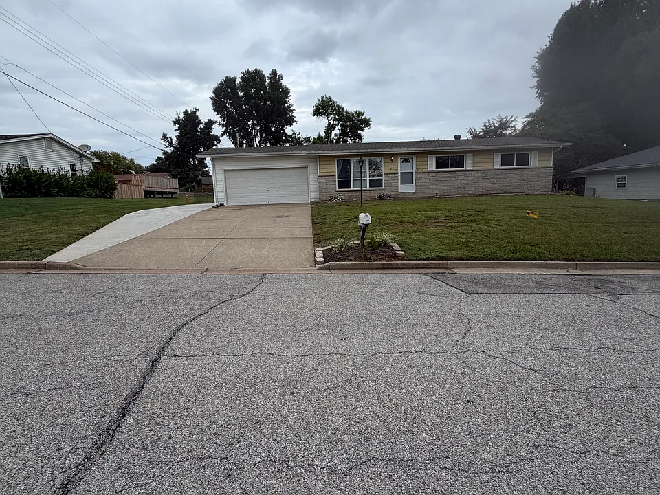 118 Connie Dr