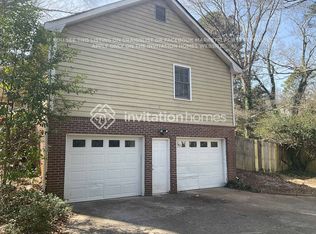2923 Marsh Ln, Stone Mountain, GA 30087