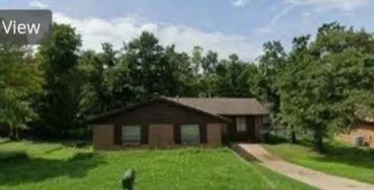 2908 Kathy Ln — Photo 2